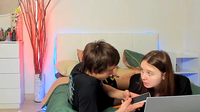 Santythousand online show from February 18, 2026, 7:43 pm