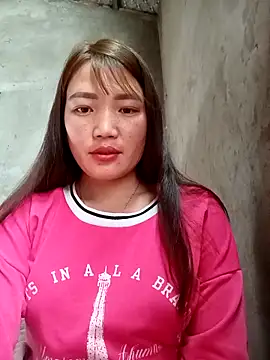 Snapshot of Nunaa2x chatting on February 15, 2026, 5:41 am Nunaa2x online show from February 15, 2026, 5:41 am