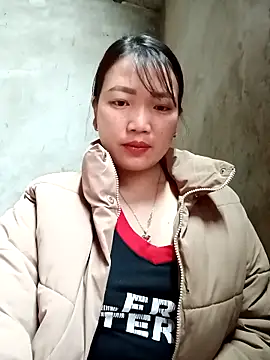 Snapshot of Nunaa2x chatting on February 4, 2026, 4:18 am Nunaa2x online show from February 4, 2026, 4:18 am