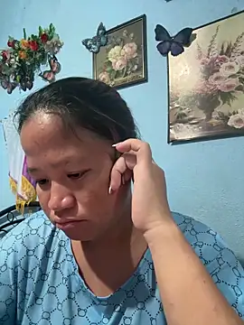 Hottie Pussy online show from April 11, 2026, 12:31 pm