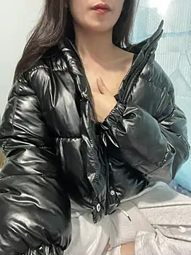 berry alma06 online show from January 16, 2026, 11:14 am