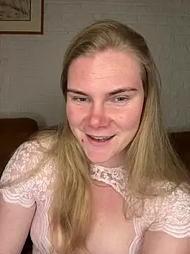 SexyBlondJoanna online show from March 4, 2026, 6:59 pm