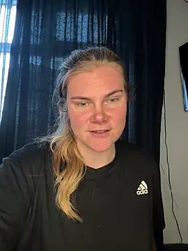 SexyBlondJoanna online show from February 27, 2026, 10:26 am