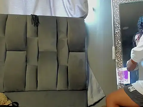 Snapshot of dylaans19 chatting on February 25, 2026, 2:28 pm dylaans19 online show from February 25, 2026, 2:28 pm