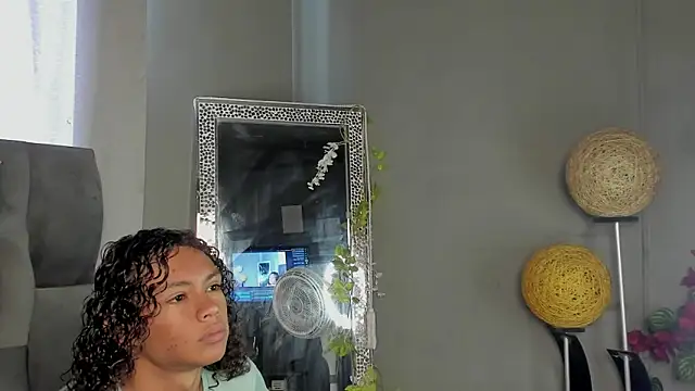 Snapshot of dylaans19 chatting on February 14, 2026, 2:17 pm dylaans19 online show from February 14, 2026, 2:17 pm