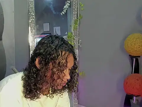 Snapshot of dylaans19 chatting on February 15, 2026, 2:16 pm dylaans19 online show from February 15, 2026, 2:16 pm