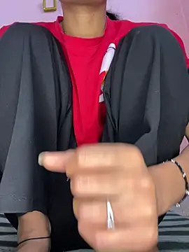 Snapshot of paribaby09 chatting on February 16, 2026, 2:43 am paribaby09 online show from February 16, 2026, 2:43 am