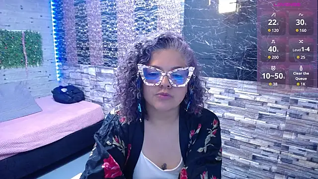 mia pazzi online show from January 11, 2026, 9:27 am