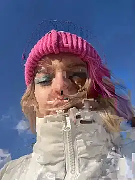 Snapshot of aka_Blonde chatting on February 12, 2026, 5:40 am aka Blonde online show from February 12, 2026, 5:40 am