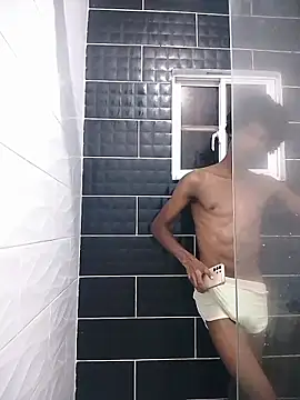 twink gabrielll online show from April 7, 2026, 11:39 pm