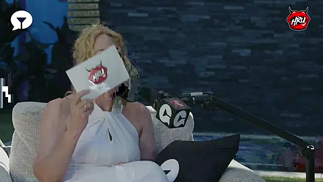 Snapshot of hollyrandall chatting on February 28, 2026, 7:24 pm hollyrandall online show from February 28, 2026, 7:24 pm