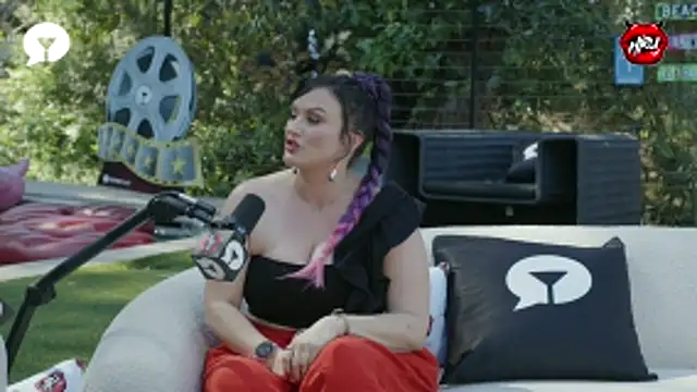 Snapshot of hollyrandall chatting on February 27, 2026, 7:57 pm hollyrandall online show from February 27, 2026, 7:57 pm