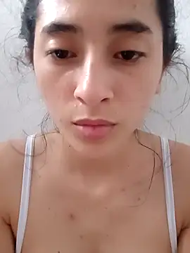 Snapshot of honeyhotgirl19 chatting on February 3, 2026, 7:52 pm honeyhotgirl19 online show from February 3, 2026, 7:52 pm