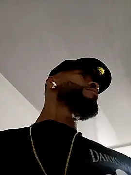 Snapshot of Dante_Knox chatting on February 2, 2026, 7:24 pm Dante Knox online show from February 2, 2026, 7:24 pm