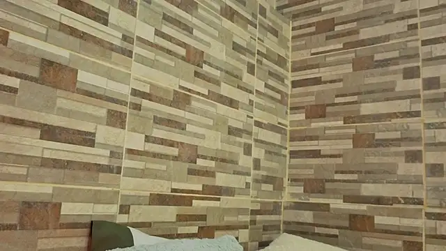 joelcallvil1 online show from April 14, 2026, 7:52 pm