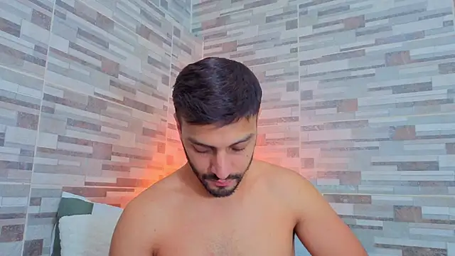 joelcallvil1 online show from May 29, 2026, 10:38 pm