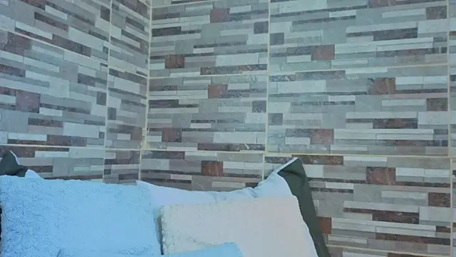 joelcallvil1 online show from April 15, 2026, 7:07 pm