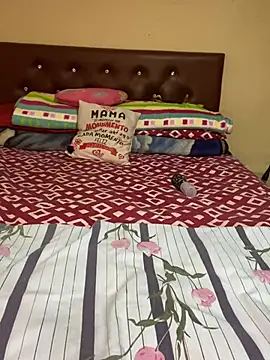 Snapshot of Shayla--broos chatting on March 2, 2026, 2:24 pm Shayla--broos online show from March 2, 2026, 2:24 pm