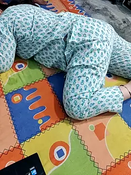 SofiaMam online show from April 12, 2026, 7:44 am