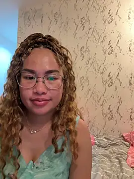 Snapshot of Ponthip chatting on February 14, 2026, 6:30 pm Ponthip online show from February 14, 2026, 6:30 pm