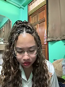 Snapshot of Ponthip chatting on February 20, 2026, 9:55 am Ponthip online show from February 20, 2026, 9:55 am