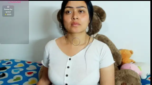 gabriela grace1 online show from April 7, 2026, 2:02 am