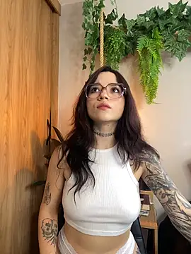 Snapshot of _Charlotte_Rose chatting on February 18, 2026, 9:11 pm Charlotte Rose online show from February 18, 2026, 9:11 pm