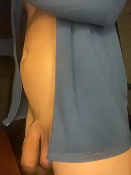 KyleWhiteBoy  online show from January 15, 2026, 9:12 am