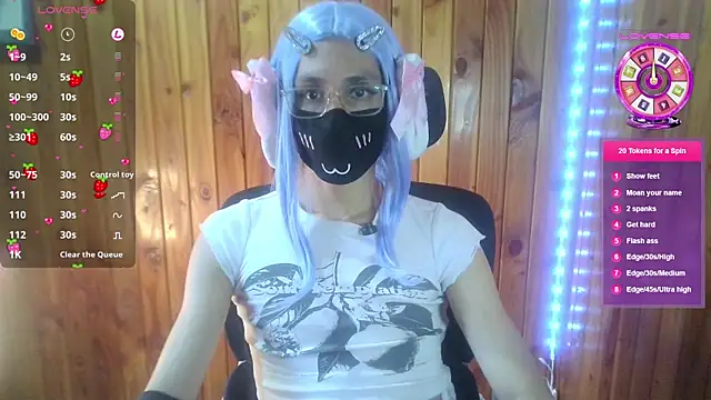 Frankie boygirl online show from April 12, 2026, 8:45 pm