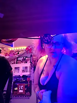 DisireAfterDark online show from March 5, 2026, 10:48 pm