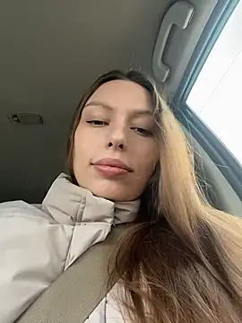 LeiaMood online show from February 9, 2026, 3:48 am