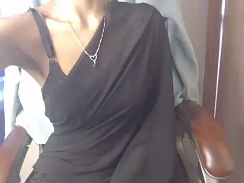 Snapshot of Velvet_Queen_ chatting on January 13, 2026, 5:44 am Velvet Queen online show from January 13, 2026, 5:44 am