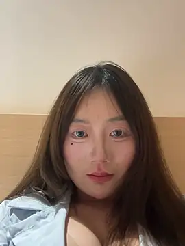 smile005 online show from January 10, 2026, 12:11 pm