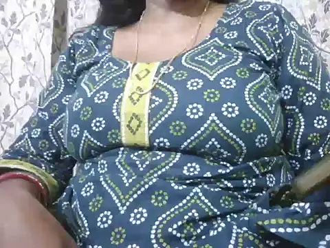 Snapshot of mohini_bhabhi chatting on July 20, 2026, 3:47 pm mohini bhabhi online show from July 20, 2026, 3:47 pm