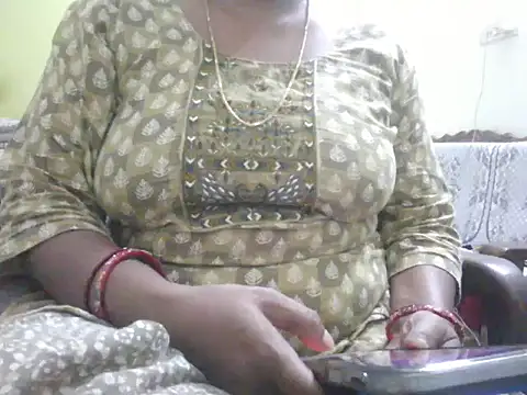 Snapshot of mohini_bhabhi chatting on June 23, 2026, 7:56 pm mohini bhabhi online show from June 23, 2026, 7:56 pm