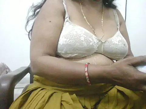 Snapshot of mohini_bhabhi chatting on August 3, 2026, 11:05 am mohini bhabhi online show from August 3, 2026, 11:05 am