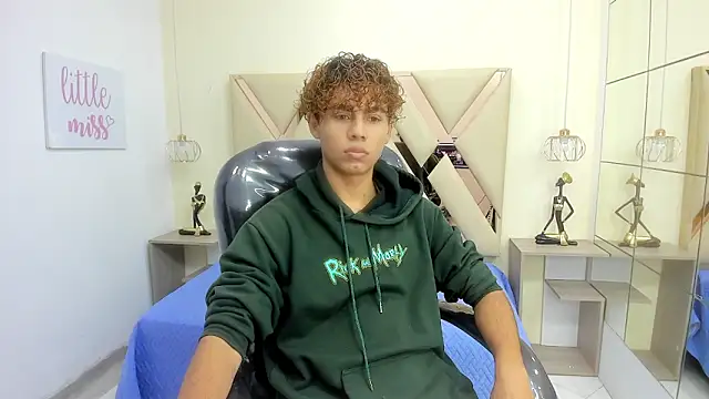 Anyelo Twink online show from February 22, 2026, 8:21 pm