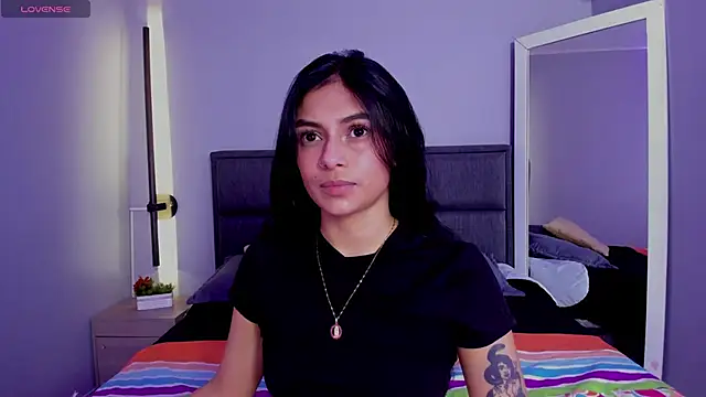 Snapshot of lilith_petit_ chatting on March 2, 2026, 1:18 pm lilith petit online show from March 2, 2026, 1:18 pm