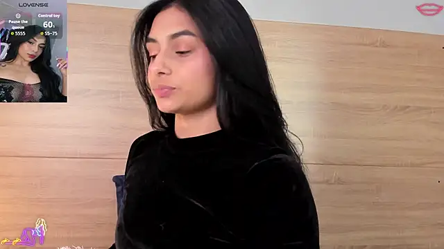 lilith petit  online show from January 15, 2026, 1:14 pm