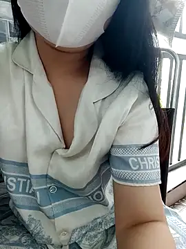 Snapshot of EnzxMoon02 chatting on February 26, 2026, 5:29 am EnzxMoon02 online show from February 26, 2026, 5:29 am