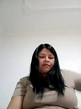 Snapshot of Macarenafun chatting on January 11, 2026, 11:11 pm Macarenafun online show from January 11, 2026, 11:11 pm