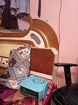 Snapshot of Soni_299 chatting on January 14, 2026, 7:39 pm Soni 299 online show from January 14, 2026, 7:39 pm