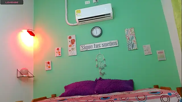 Snapshot of lucerodelamanana343 chatting on May 5, 2026, 7:39 pm lucerodelamanana343 online show from May 5, 2026, 7:39 pm