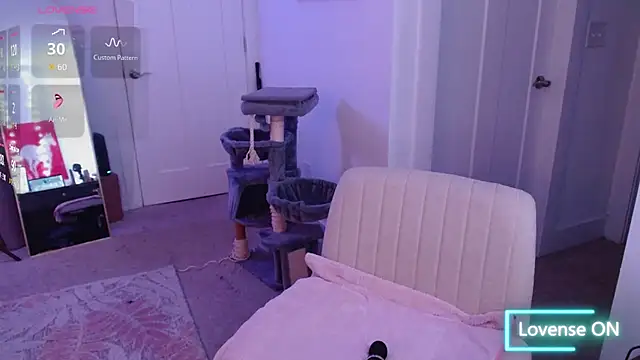 FoxyMillie online show from March 29, 2026, 2:46 am