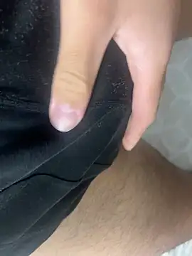 aminebigdick online show from February 12, 2026, 11:04 pm