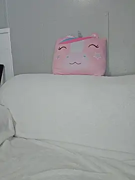  Zhamira online show from January 12, 2026, 1:51 pm