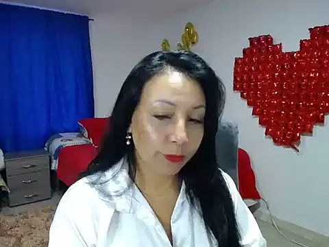 Snapshot of soyElena46 chatting on January 13, 2026, 11:47 am soyElena46 online show from January 13, 2026, 11:47 am