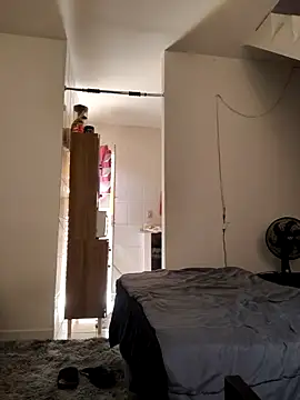 machodot09 online show from January 12, 2026, 1:18 pm