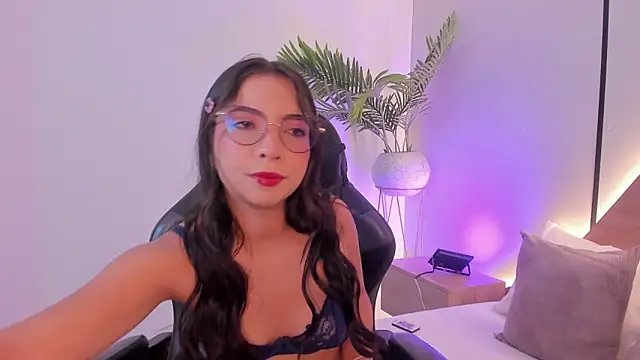 Snapshot of cataleya_castle chatting on February 9, 2026, 12:14 pm cataleya castle online show from February 9, 2026, 12:14 pm