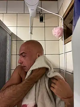 dogfrota online show from February 17, 2026, 2:31 am